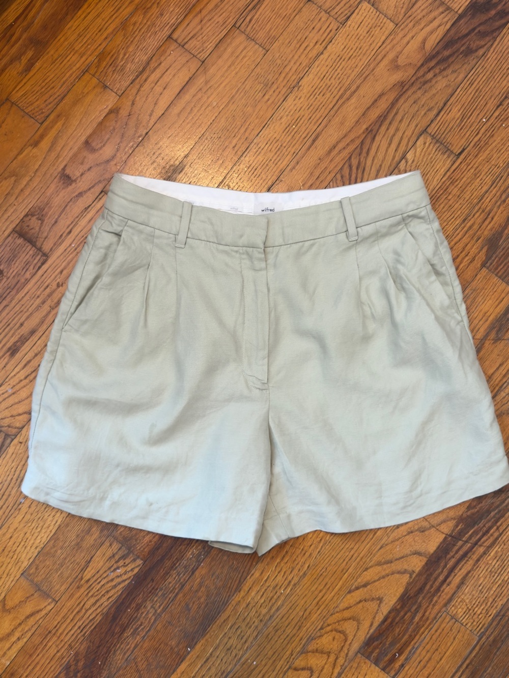 Wilfred Pleated Shorts in light green - linen & tencel - size 12